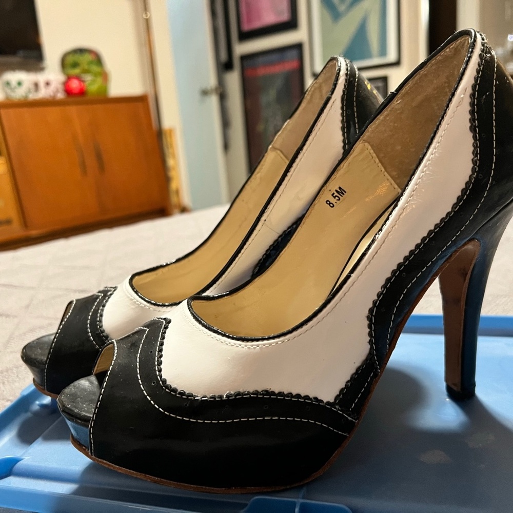 Vintage custom made Steve Madden heels